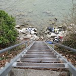 Steile Treppe zum Wasser